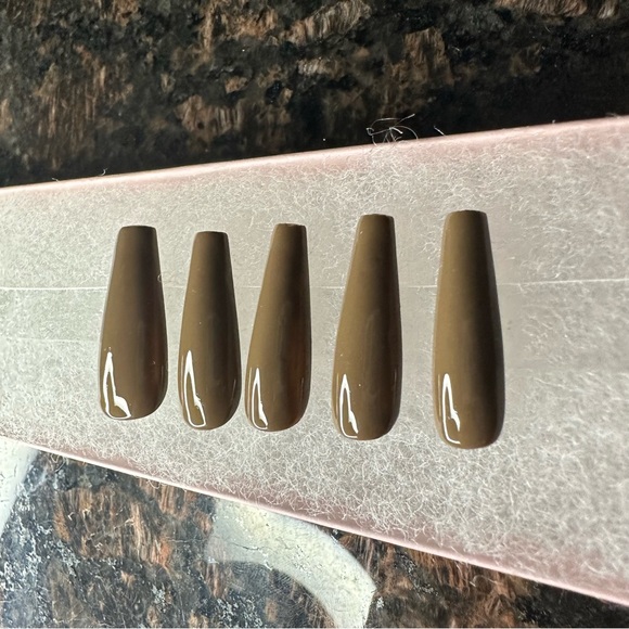 “Centipede” Press On Set by LoveScottiNails - Picture 2 of 7